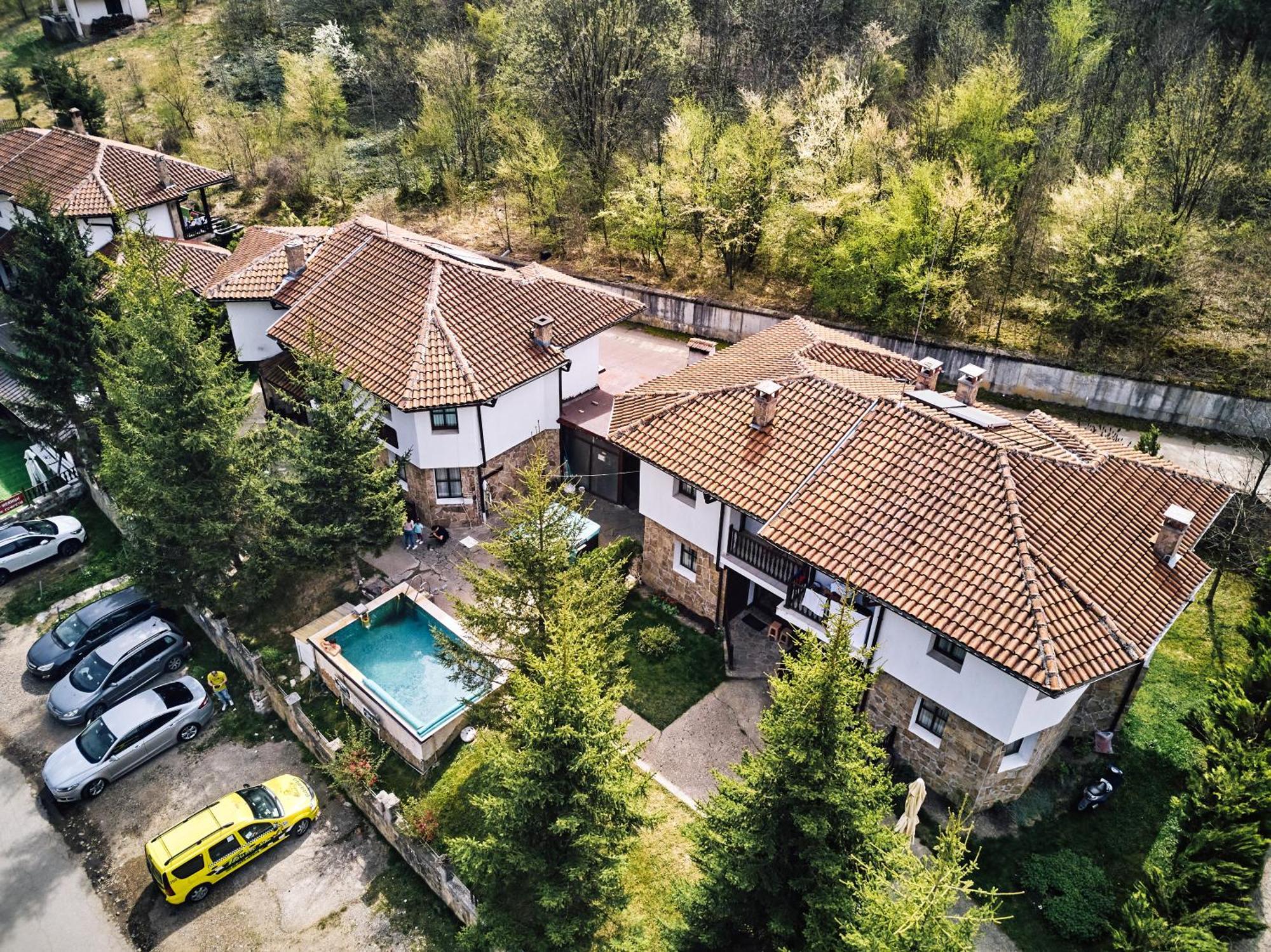Вълеви Къщи Chiflik Exterior foto